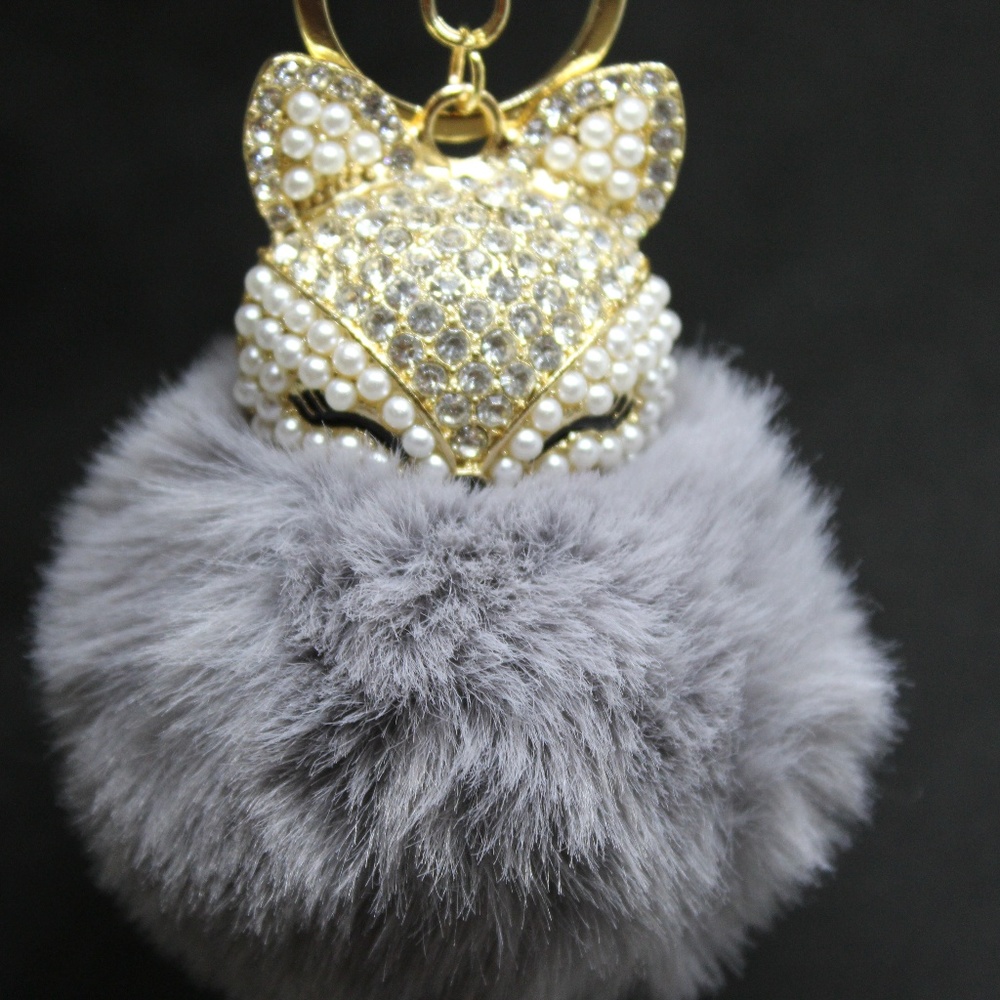 Last One!  Adorable Fox Pom Pom Handbag Charm - Picture 2 of 6